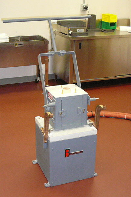 Inductotherm Hornos Tipo Mini-Melt